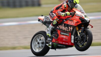 Perbandingan Kinerja: Bautista vs Rea dalam WSBK