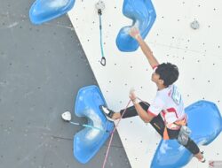 7 Alat Panjat Tebing Wajib Dimiliki Oleh Pemanjat