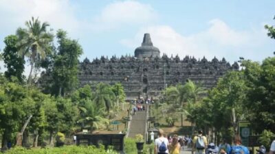 Fadli Zon Ungkap Stairlift Candi Borobudur Dipermanenkan