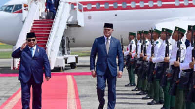 Prabowo Tiba di Brunei Dalam Kehormatan Pasukan Jajar