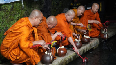 Spiritual Refreshment at Air Umbul Jumprit During Vesak Summit