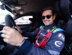 Bruno Correia Pengalaman Sebagai Medical Car Driver F1