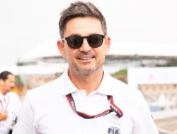 Momen Seram Safety Car Driver di Formula E