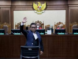 Hasto Kristiyanto Menyusun Pleidoi dengan Teknologi AI