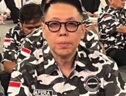 Bapera Tegak Lurus: Komando Bersama Ketum Golkar