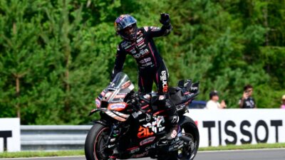 Strategi Balapan Minimal untuk Podium: Kisah Sukses Martin