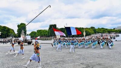 Parade di Paris 2025: Satgas Patriot II Indonesia Curi Perhatian Bastille Day