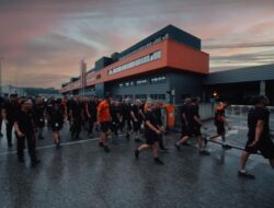 KTM Melanjutkan Produksi Setelah Tiga Bulan Dibekukan