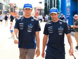 Vowles, Sainz, dan Albon Harap Tetap Setia pada Williams
