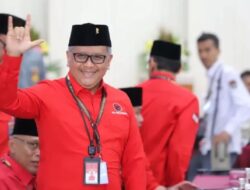 Pilih Masuk Kabinet Prabowo atau Selesai Karir Politik?