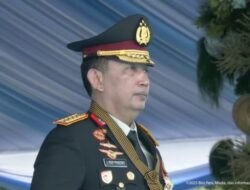 Kapolri Lantik Komjen Wahyu Widada Sebagai Irwasum Polri
