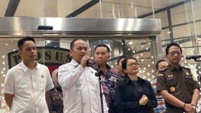{Keterlambatan karena Covid-19: Pandemi Mengubah Rencana}