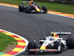 Solusi Red Bull RB21 Tak Cukup: Cara Meningkatkan Performa dengan Tiru Racing Bulls