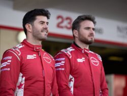 Nissan Pertahankan Pembalapnya di Formula E 2025-2026