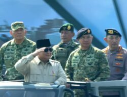 Upacara Kehormatan Militer Prabowo Panglima TNI di Batujajar