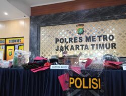 Rabu, Tujuh Senjata Api di Mapolsek Matraman Dilarikan Massa