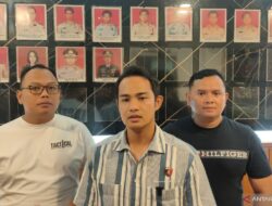 Dua Pria Terdesak Gasak AC di Tambora Jakbar: Berita Terbaru