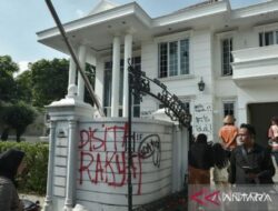 Penjarahan Rumah Uya Kuya: Polisi Kejar Provokator Lain