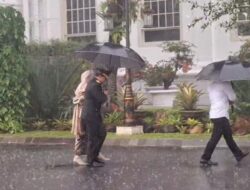 Ahmad Dofiri: Tiba di Istana dalam Pakaian Dinas saat Hujan