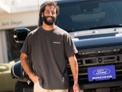 Pensiun Ricciardo: Duta Global Ford Racing