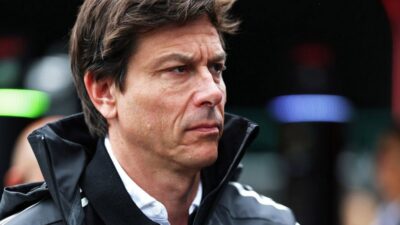Keajaiban Verstappen: Mengungguli Semua Pembalap dengan Keahliannya